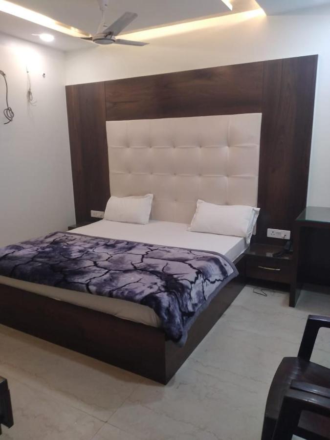 Hotel Uday Raj By Wb Inn Agra  Exterior foto